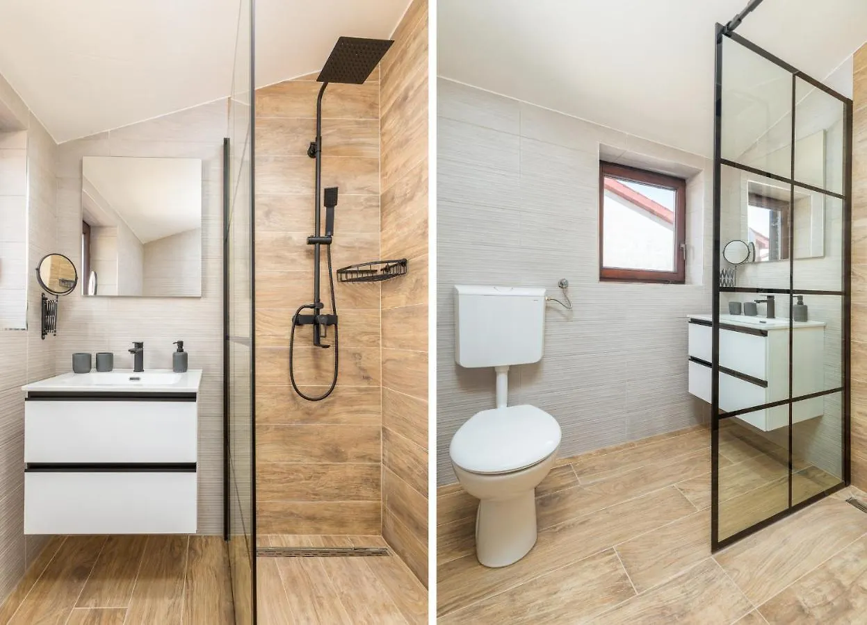 Wine House Apartments & Rooms Marceta 法扎纳